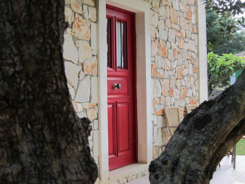 Lithies Farm Houses วาซิลิคอส ภายนอก รูปภาพ