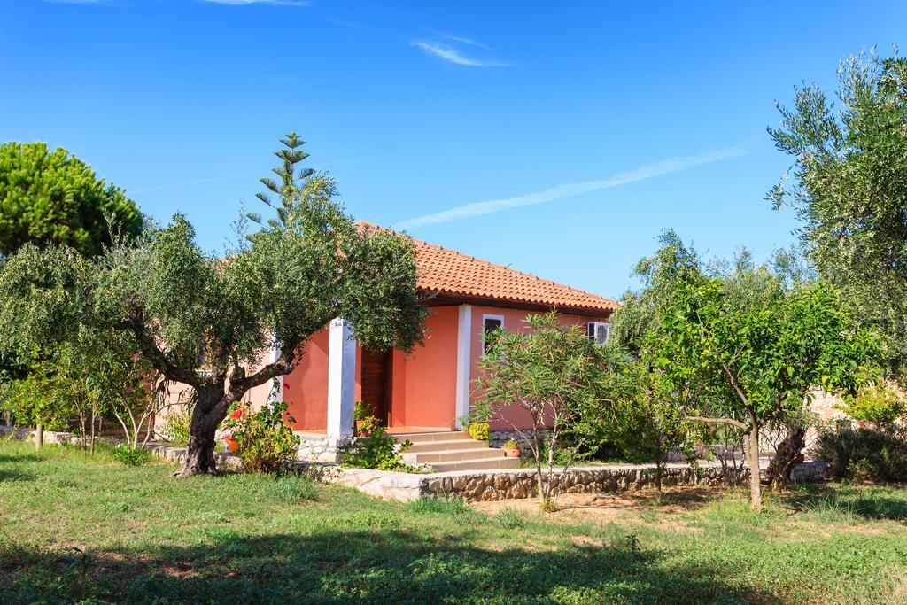 Lithies Farm Houses วาซิลิคอส ภายนอก รูปภาพ
