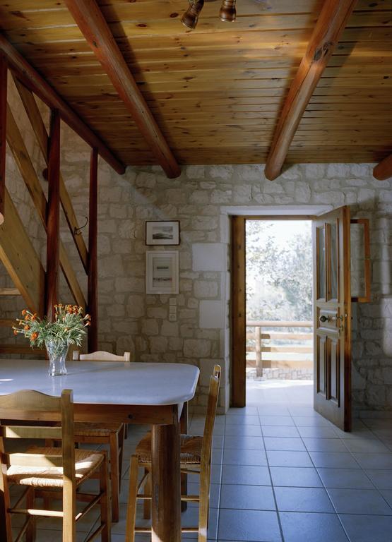 Lithies Farm Houses วาซิลิคอส ภายนอก รูปภาพ